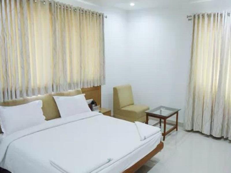 Fabhotel Syberitic Suites Gachibowli - Fully Vaccinated Staff Kondapur  Esterno foto