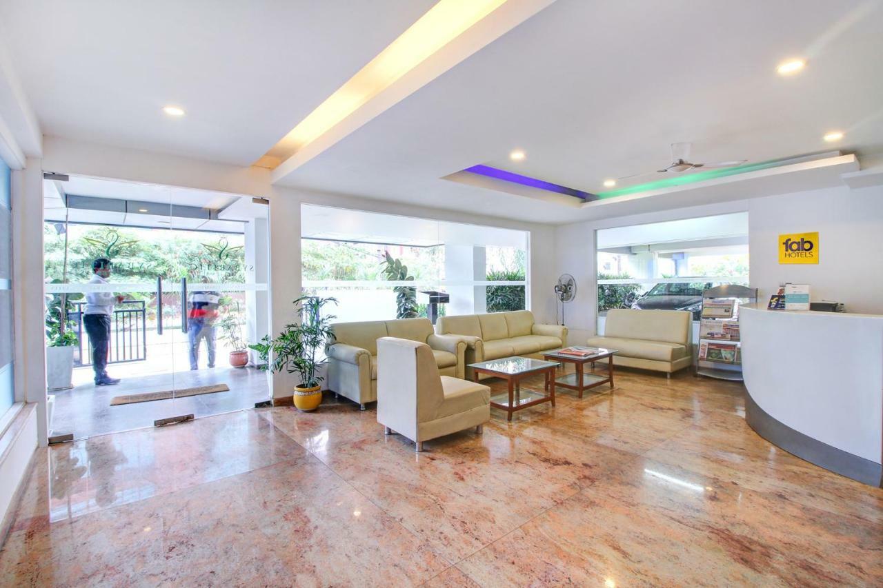 Fabhotel Syberitic Suites Gachibowli - Fully Vaccinated Staff Kondapur  Esterno foto